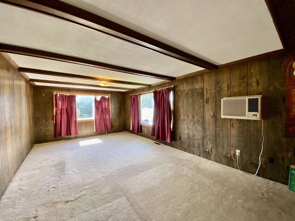 735 Washington Road Goshen NH 03752