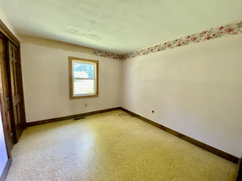 735 Washington Road Goshen NH 03752