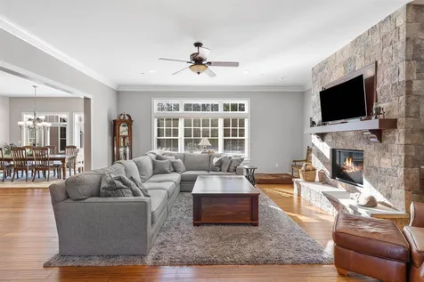 140 Indian Falls Road New Boston NH 03070