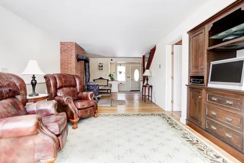 39 Old County Road Gilsum NH 03448