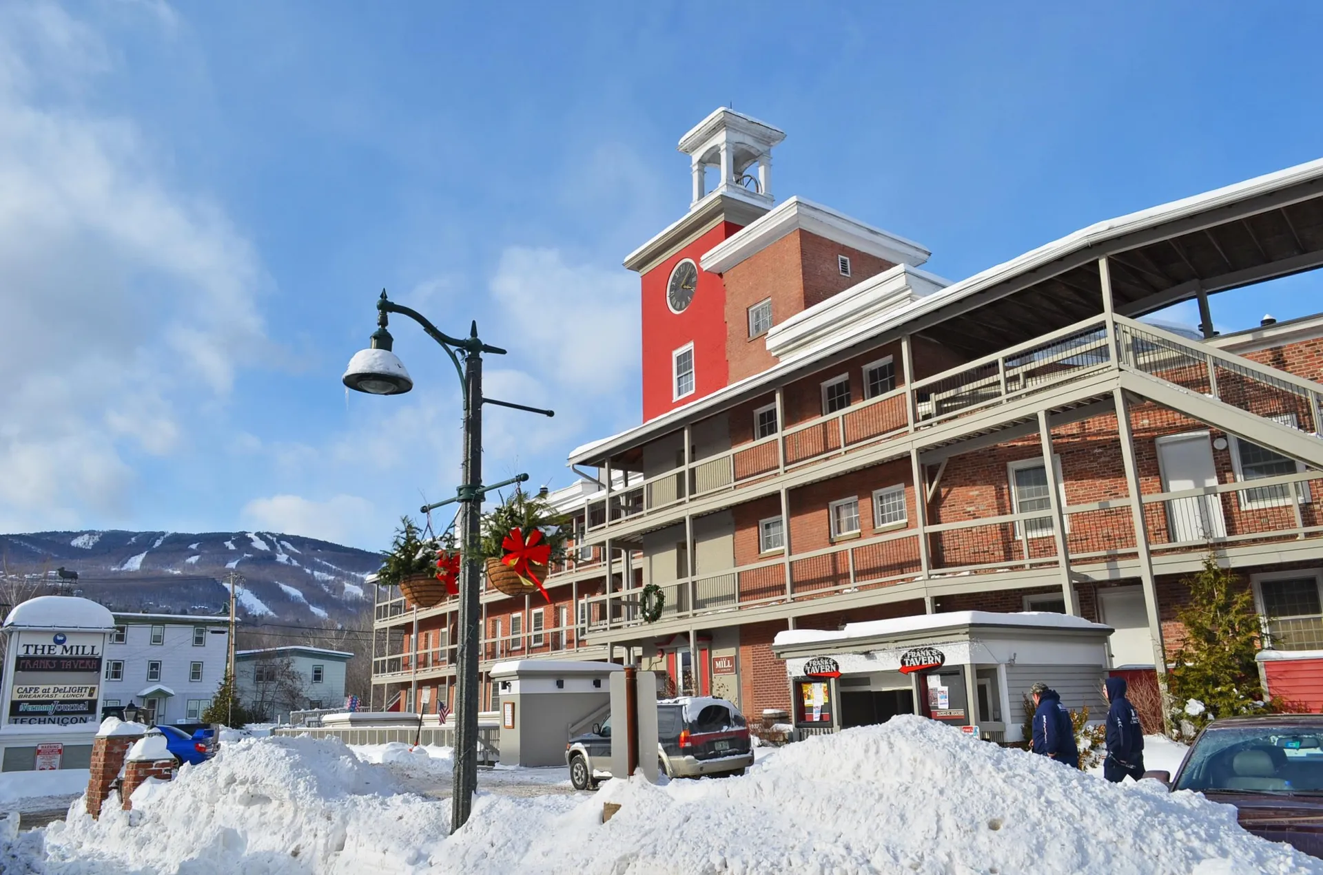 145 Main Street Ludlow VT 05149