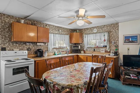 56 Flintlock Circle Gilmanton NH 03237