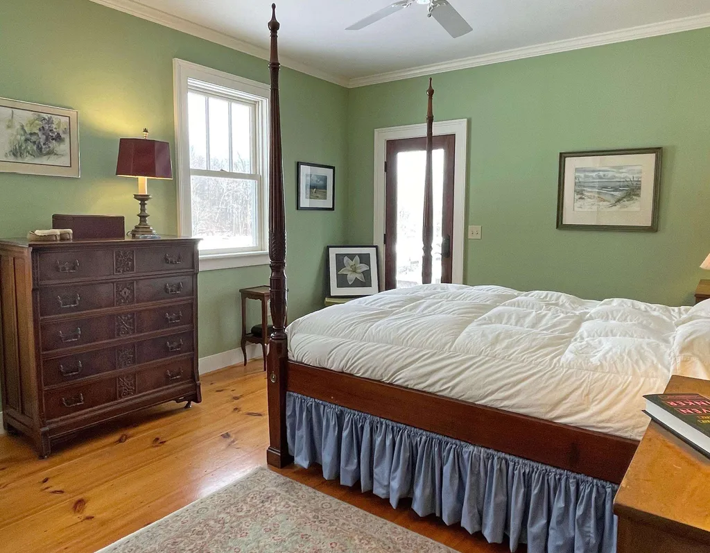 323 North Bingham Street Cornwall VT 05753