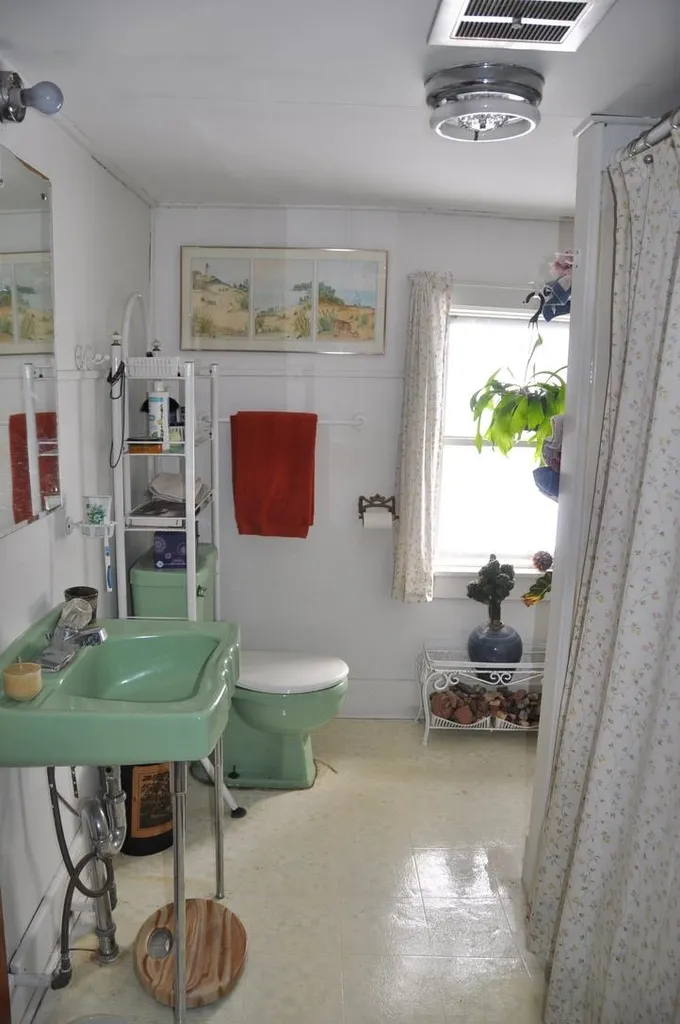73 N Pleasant Street Middlebury VT 05753
