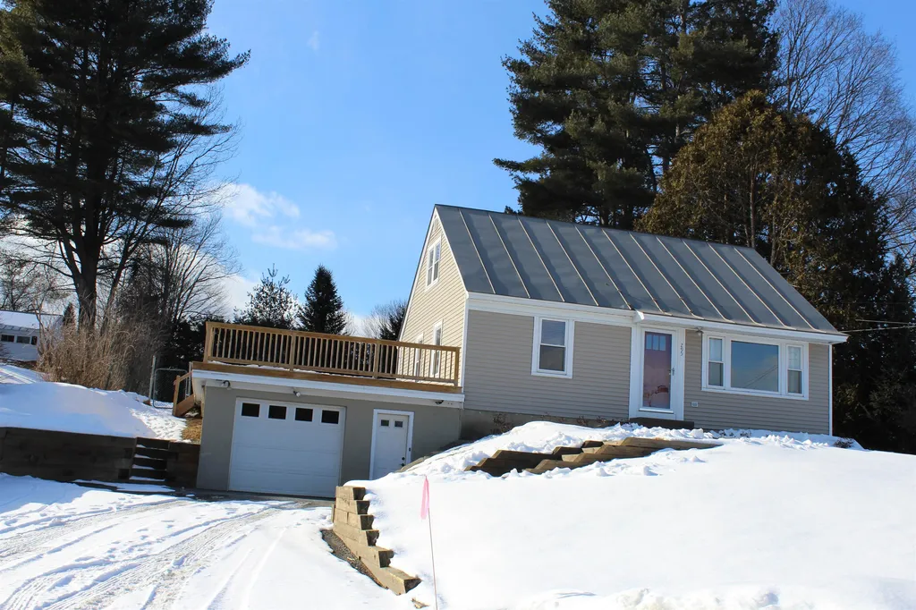 295 Ravenswood Terrace Hartford VT 05001