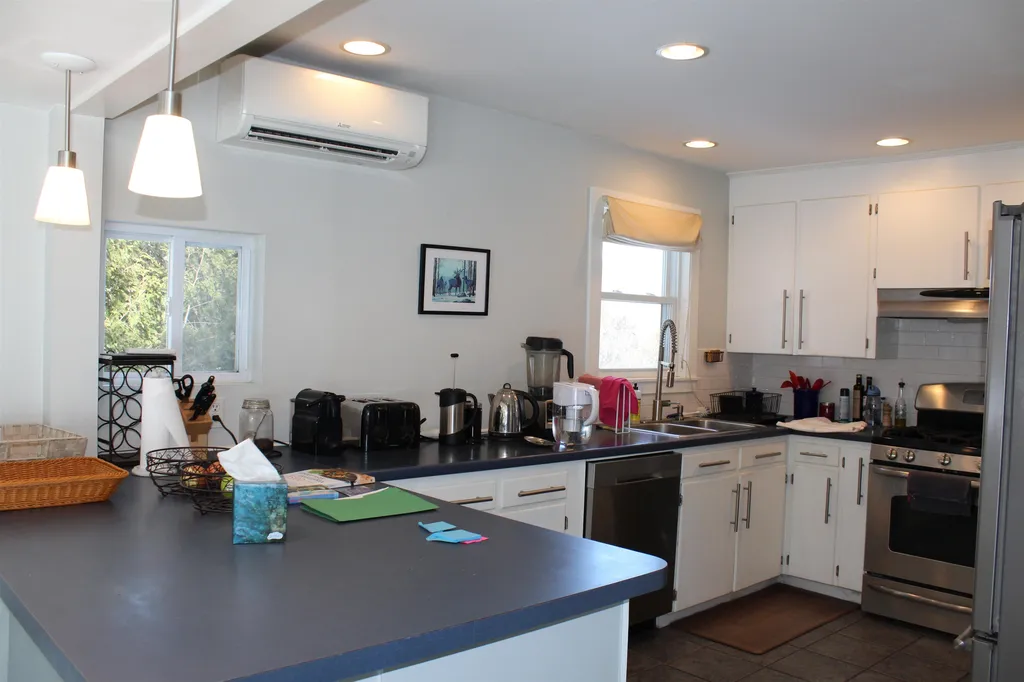 295 Ravenswood Terrace Hartford VT 05001
