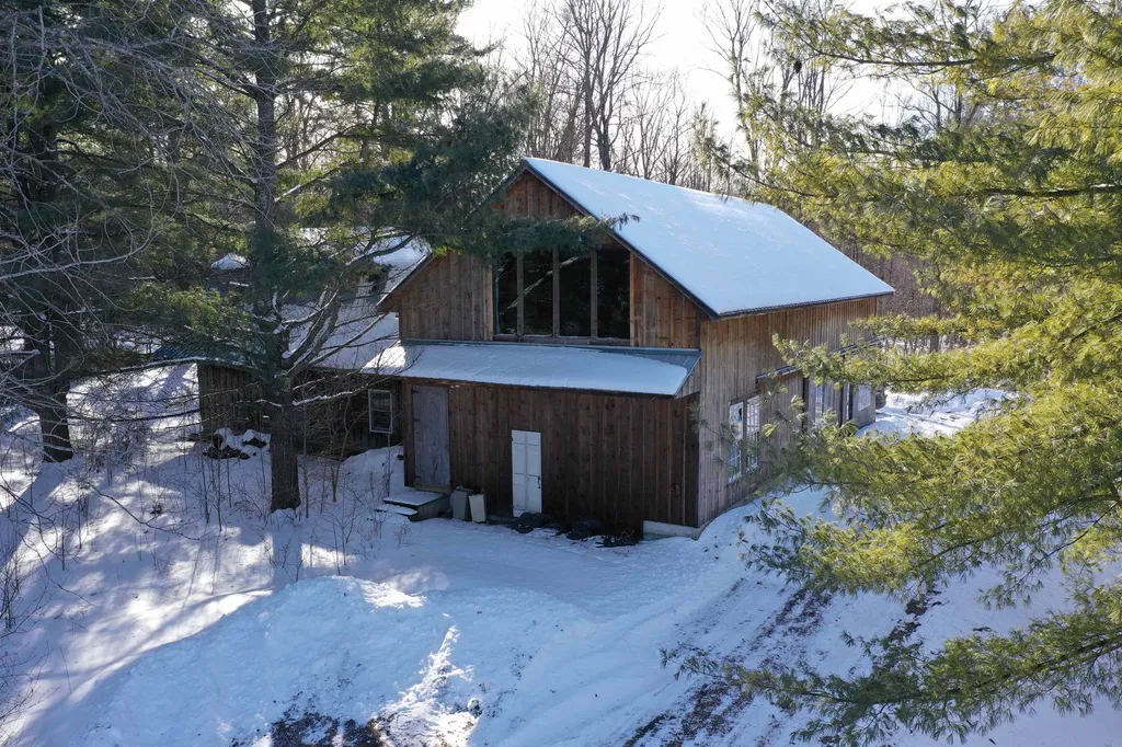 2861 Route 74 E Shoreham VT 05770