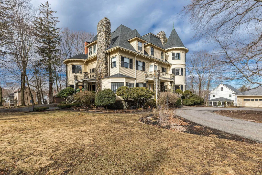 889 South Street Portsmouth NH 03801