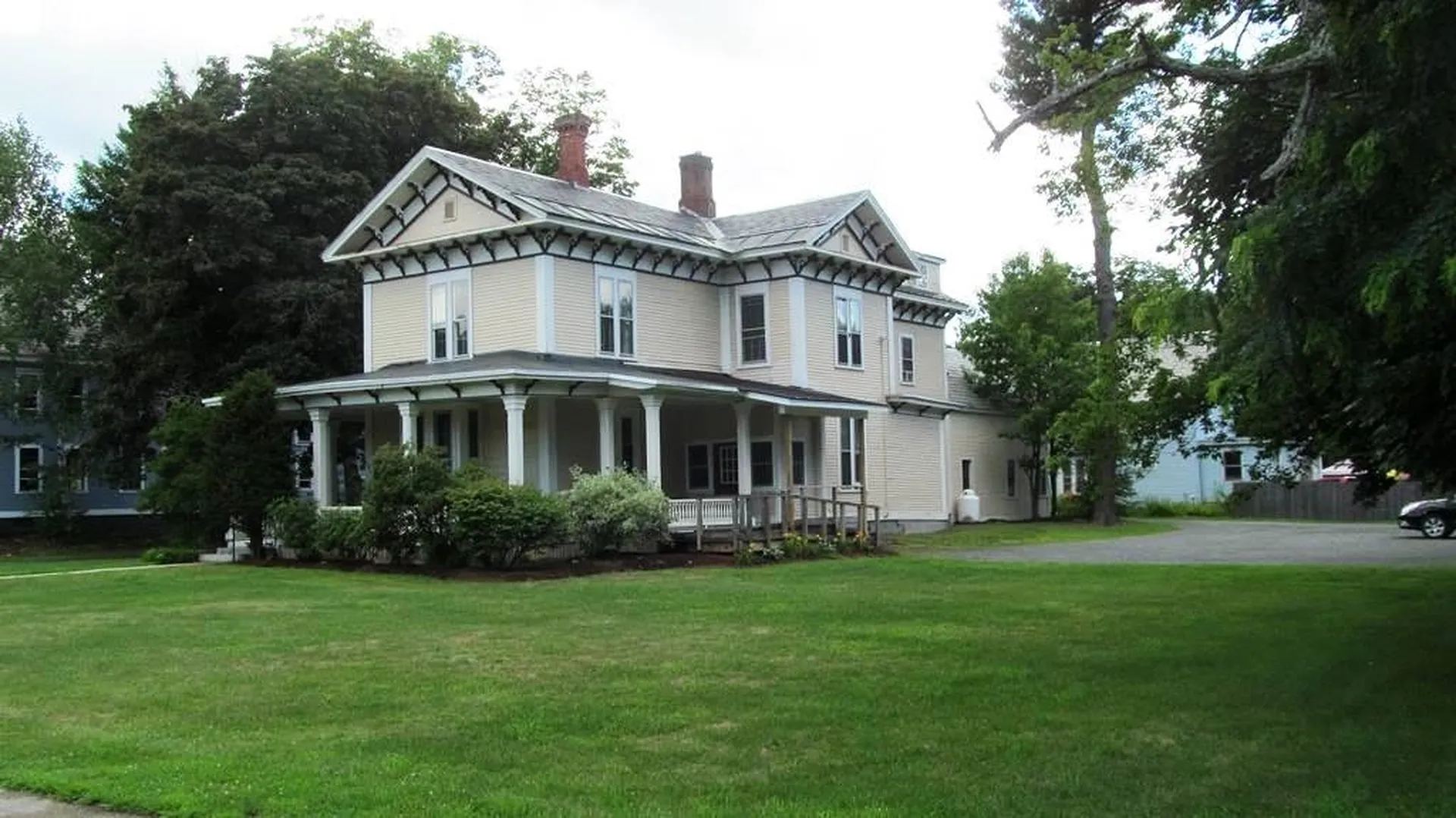 221 Broad Street Claremont NH 03743