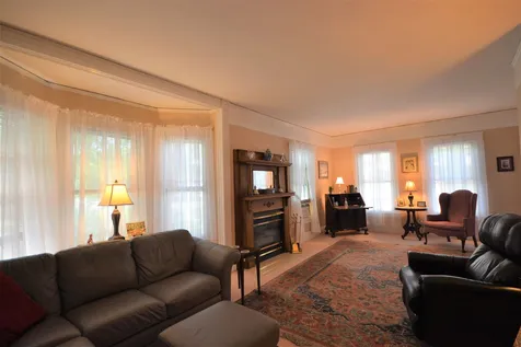 43 Pleasant Street Woodstock VT 05091