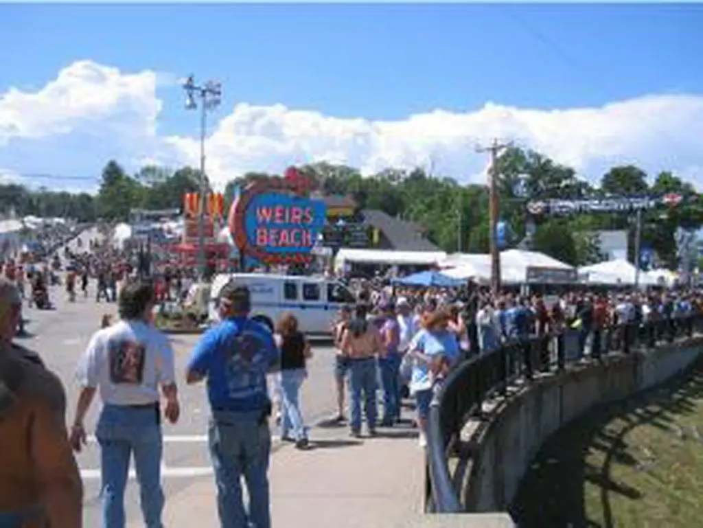 76 Endicott Street Laconia NH 03246