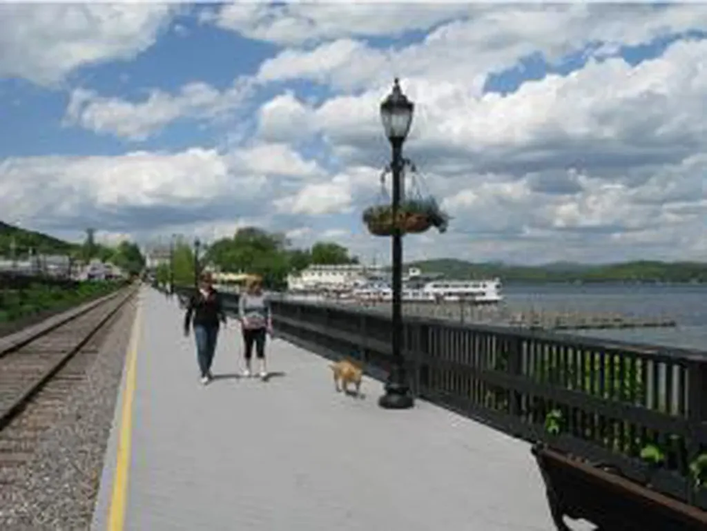 76 Endicott Street Laconia NH 03246