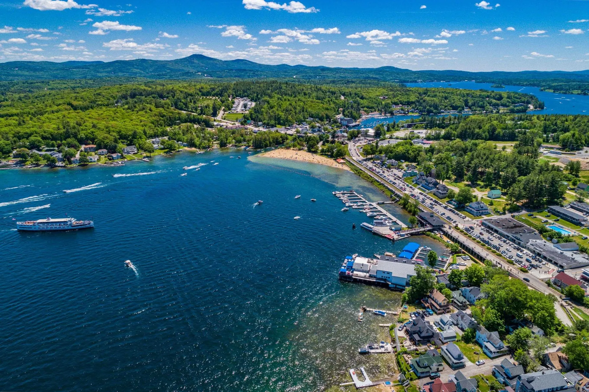 76 Endicott Street Laconia NH 03246