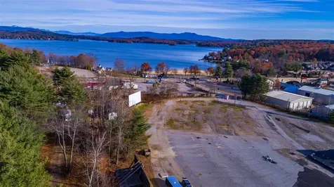 76 Endicott Street Laconia NH 03246