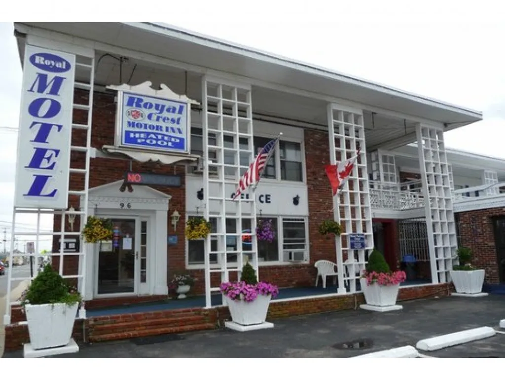 94 Ashworth Avenue Hampton NH 03842