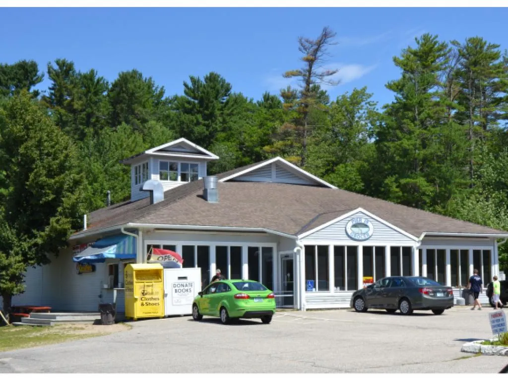 225 Governor Wentworth Highway Tuftonboro NH 03816