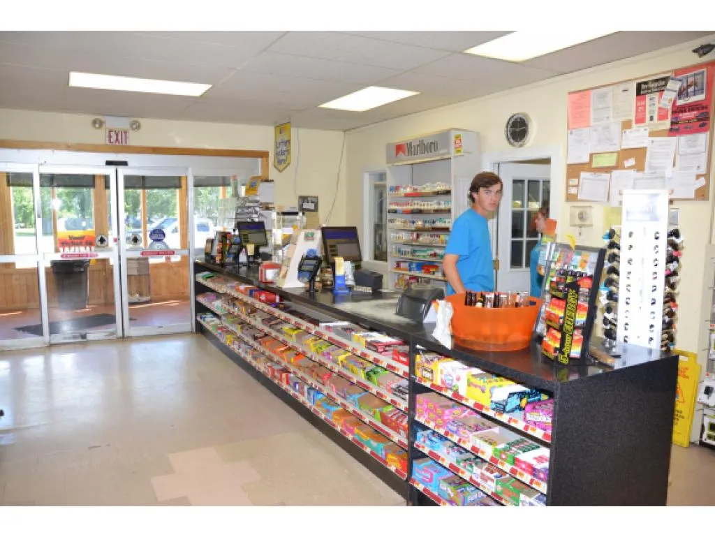 225 Governor Wentworth Highway Tuftonboro NH 03816