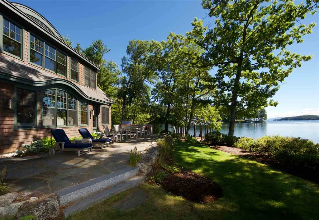 103 Shore Road Gilford NH 03249