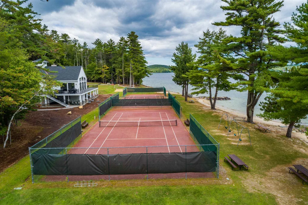 103 Shore Road Gilford NH 03249