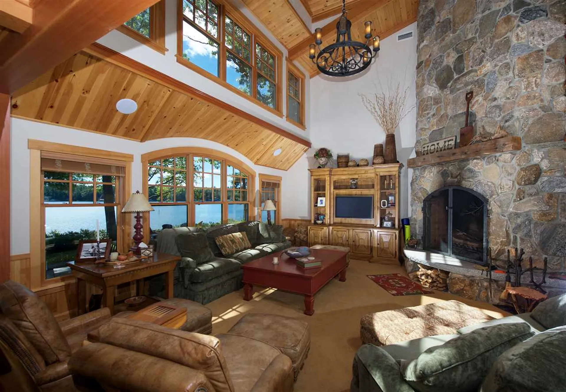 103 Shore Road Gilford NH 03249