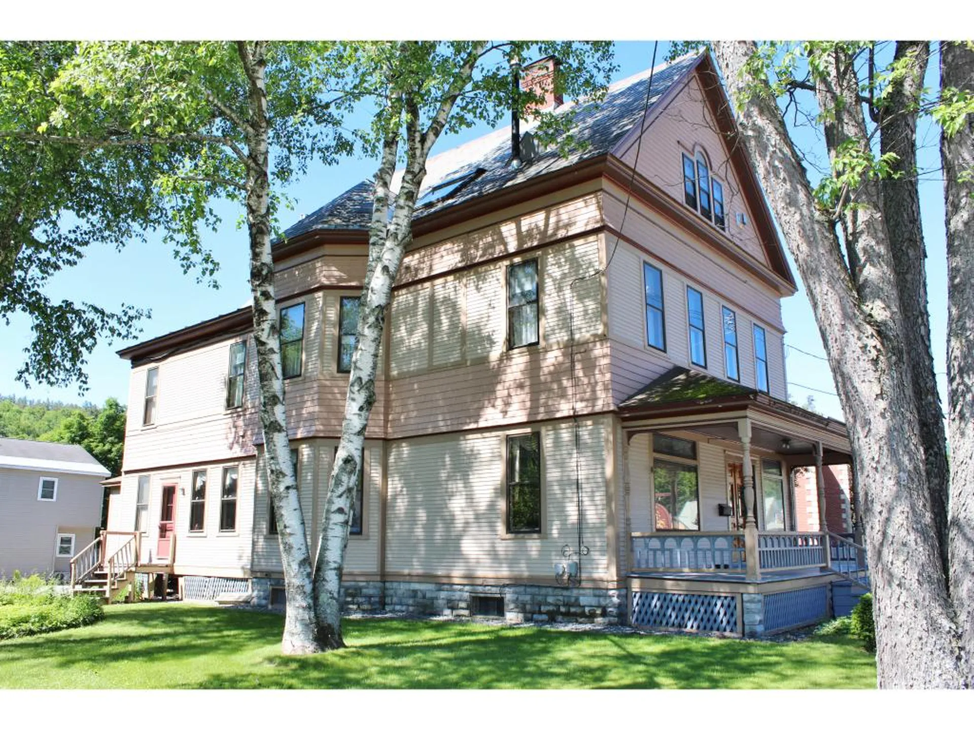 86 Main Street Ludlow VT 05149