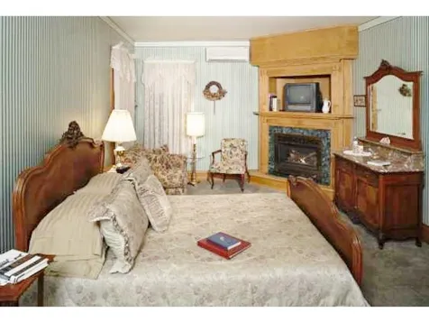 86 Main Street Ludlow VT 05149