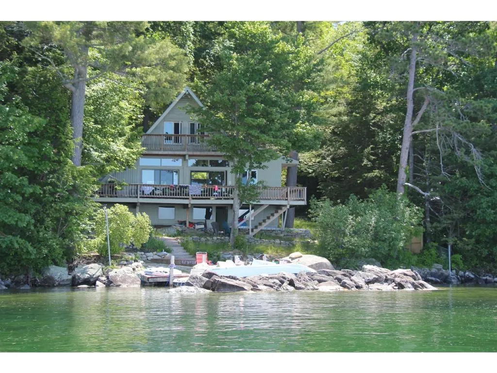 44 Eaglemere Road Tuftonboro NH 03816