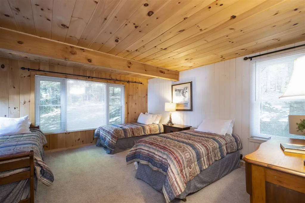 44 Eaglemere Road Tuftonboro NH 03816