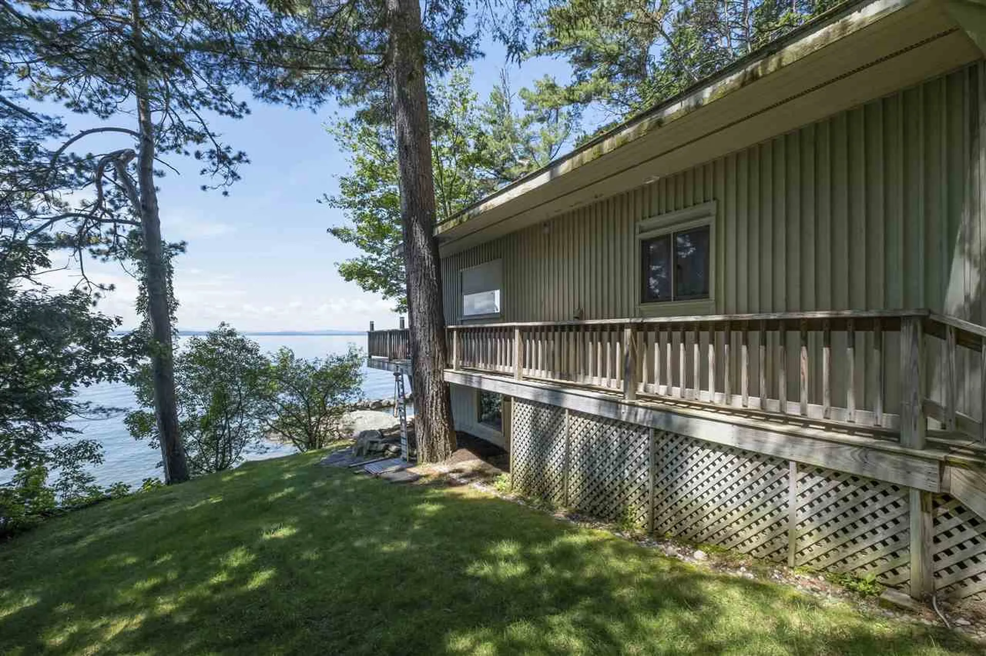 44 Eaglemere Road Tuftonboro NH 03816