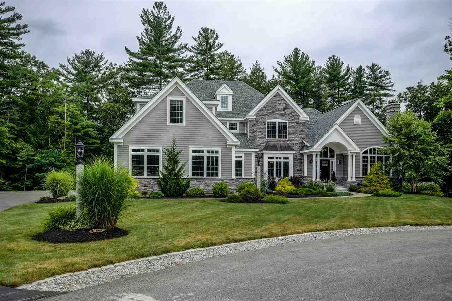 72 Settlers Court Bedford NH 03110