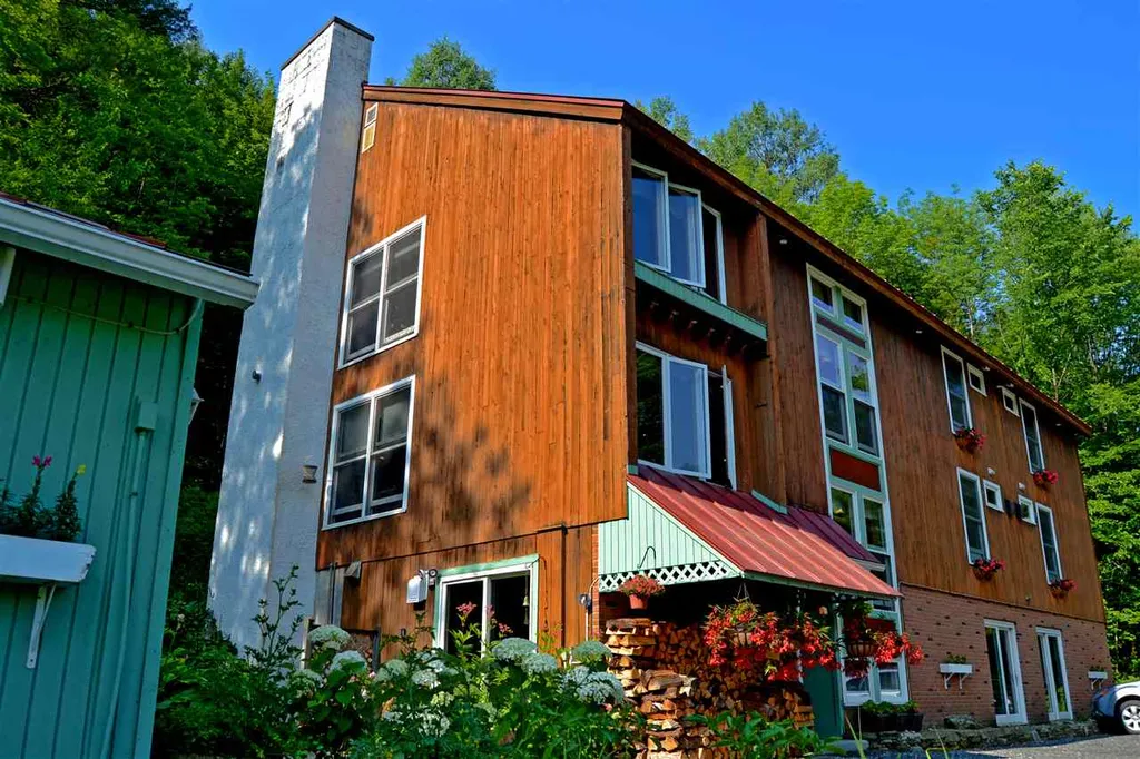 755 Millbrook Road Fayston VT 05673