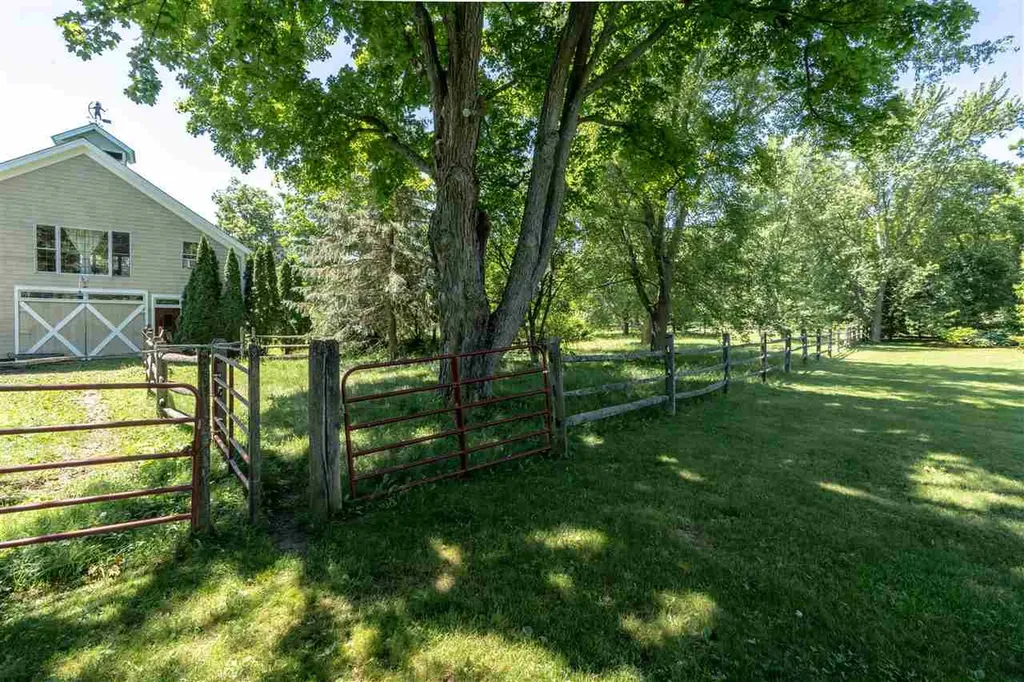 1816 Morgan Horse Farm Road Weybridge VT 05753