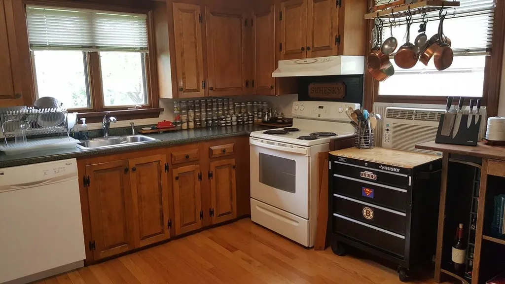 86 Carter Road New London NH 03257
