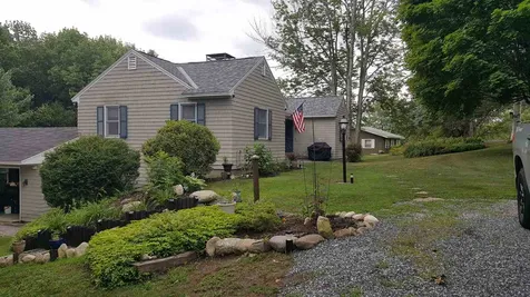 86 Carter Road New London NH 03257