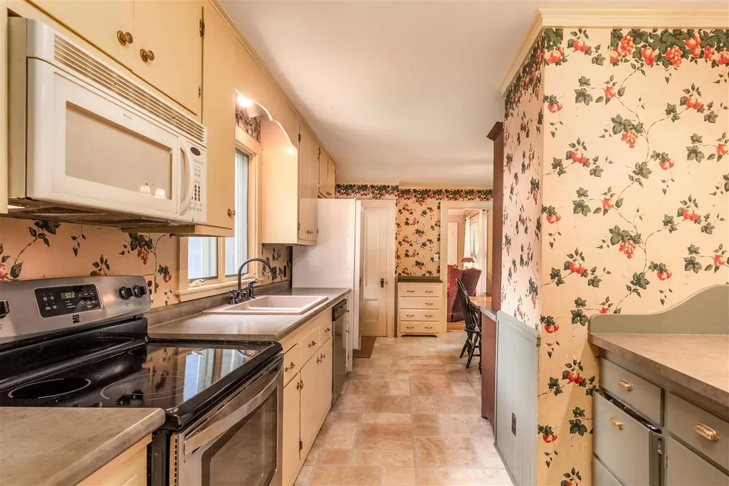 148 Conway Road Madison NH 03849