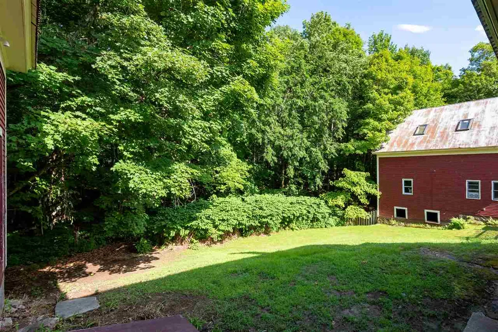 148 Conway Road Madison NH 03849