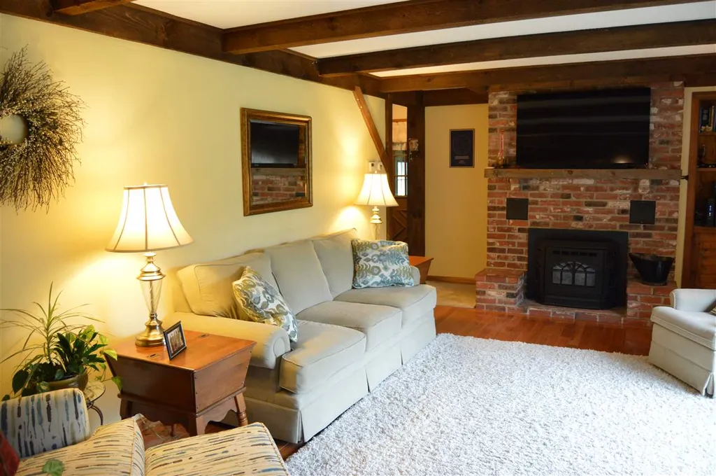 195 Basin Road Vernon VT 05354