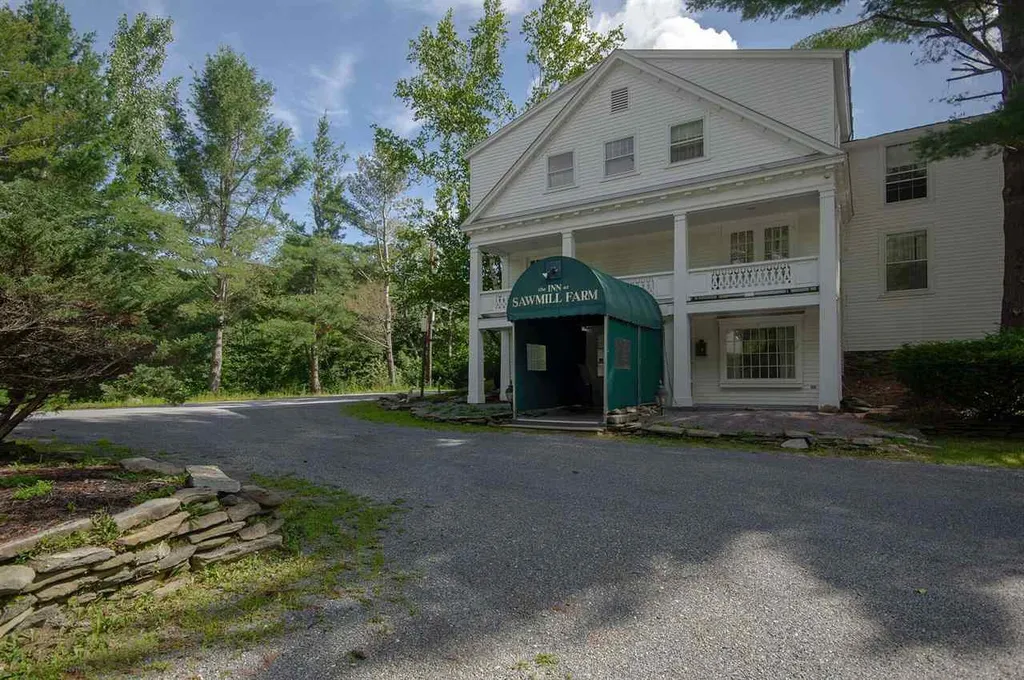 7 Crosstown Road Dover VT 05356