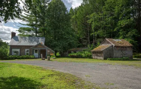 7 Crosstown Road Dover VT 05356