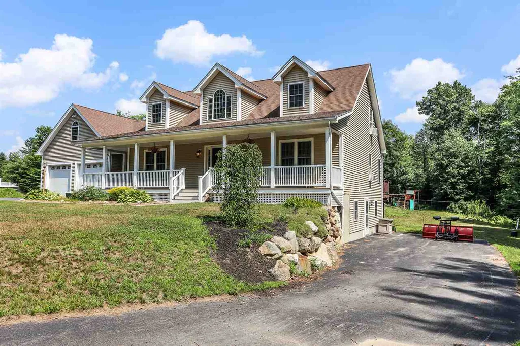 27 Allen Road Bow NH 03304