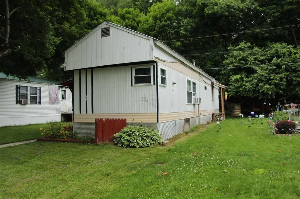6 Brookwood Drive Brattleboro VT 05301