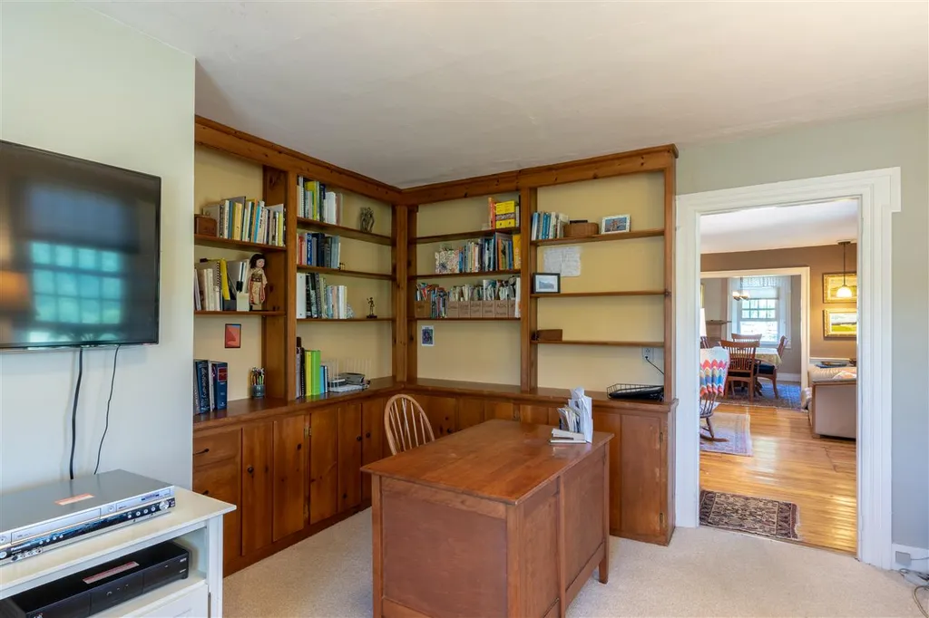 75 Douglas Road Cornwall VT 05753