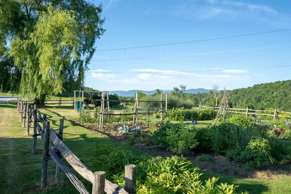 75 Douglas Road Cornwall VT 05753