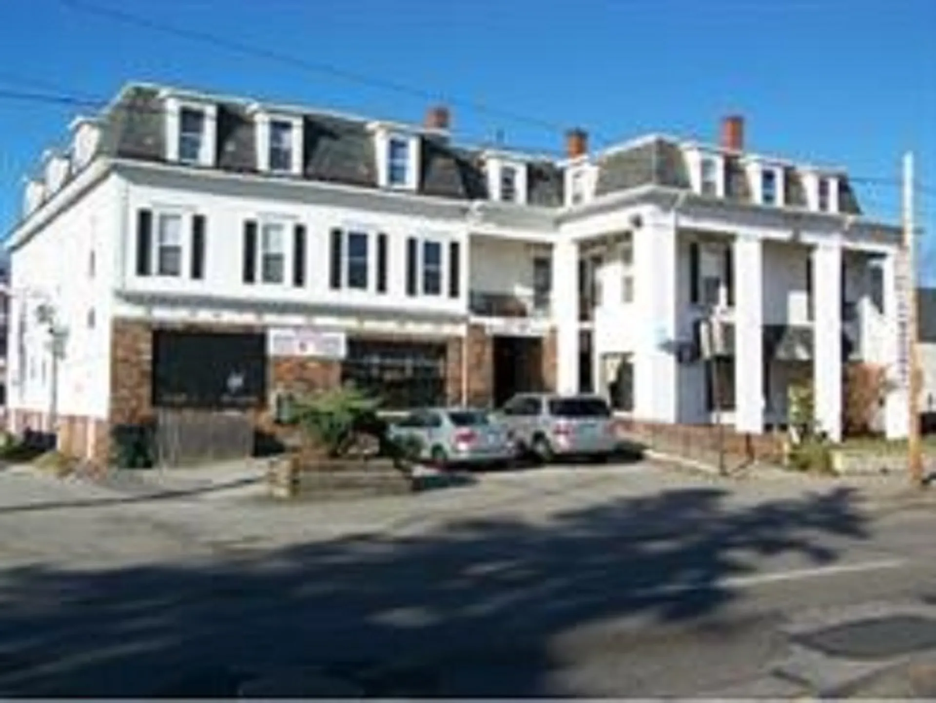 253 Lake Avenue Manchester NH 03103