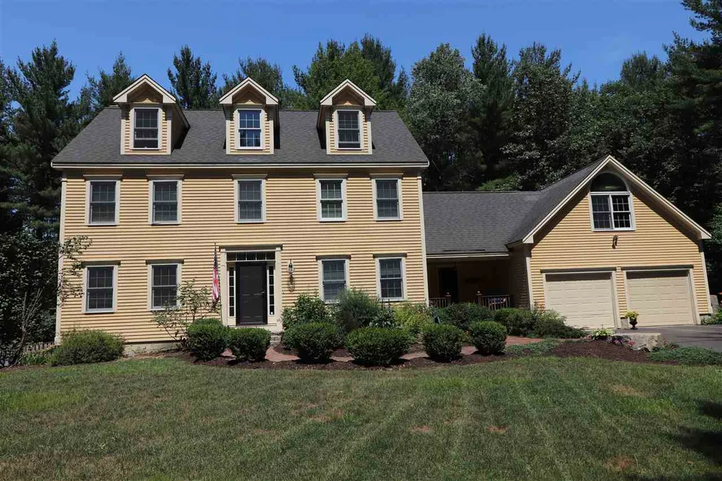 45 Creek Crossing Eliot ME 03903