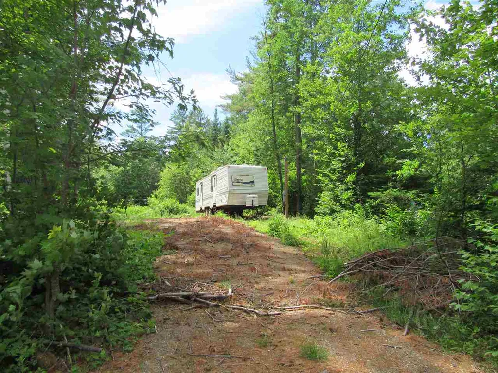 4 Spruce Street Milan NH 03588