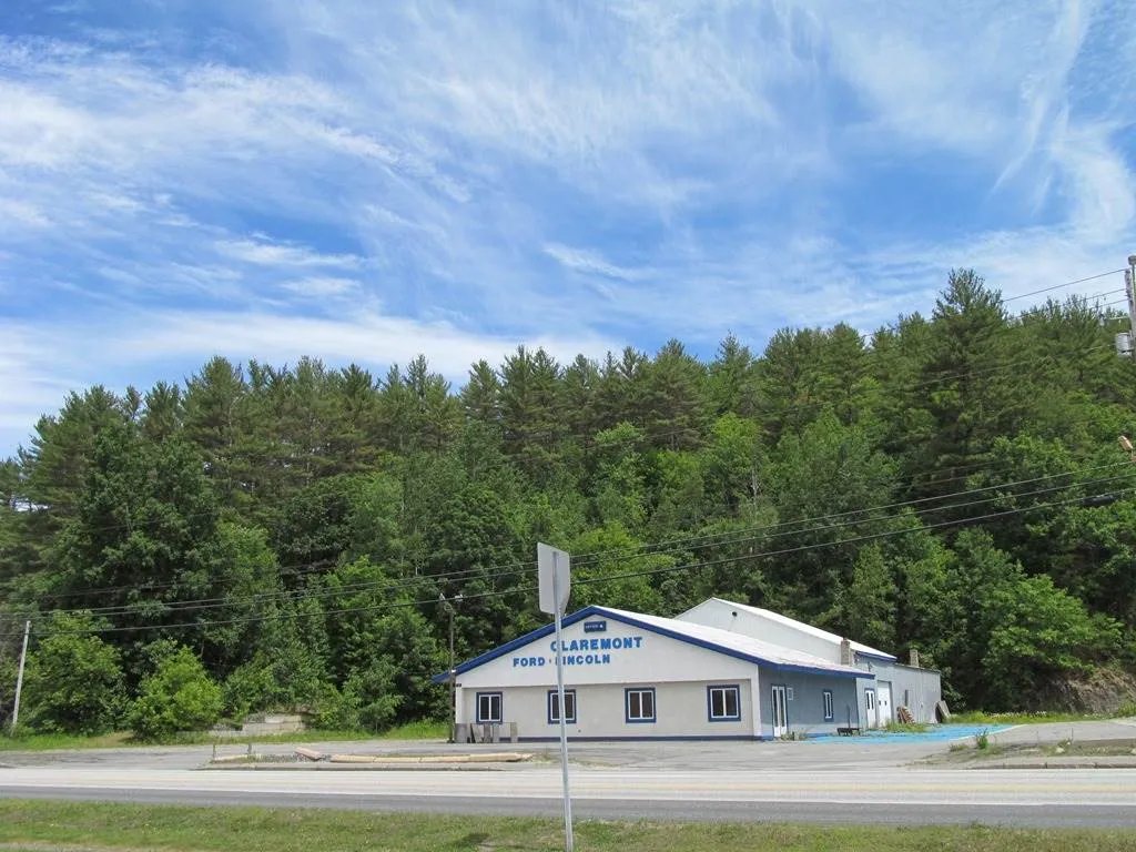 364 Washington Street Claremont NH 03743