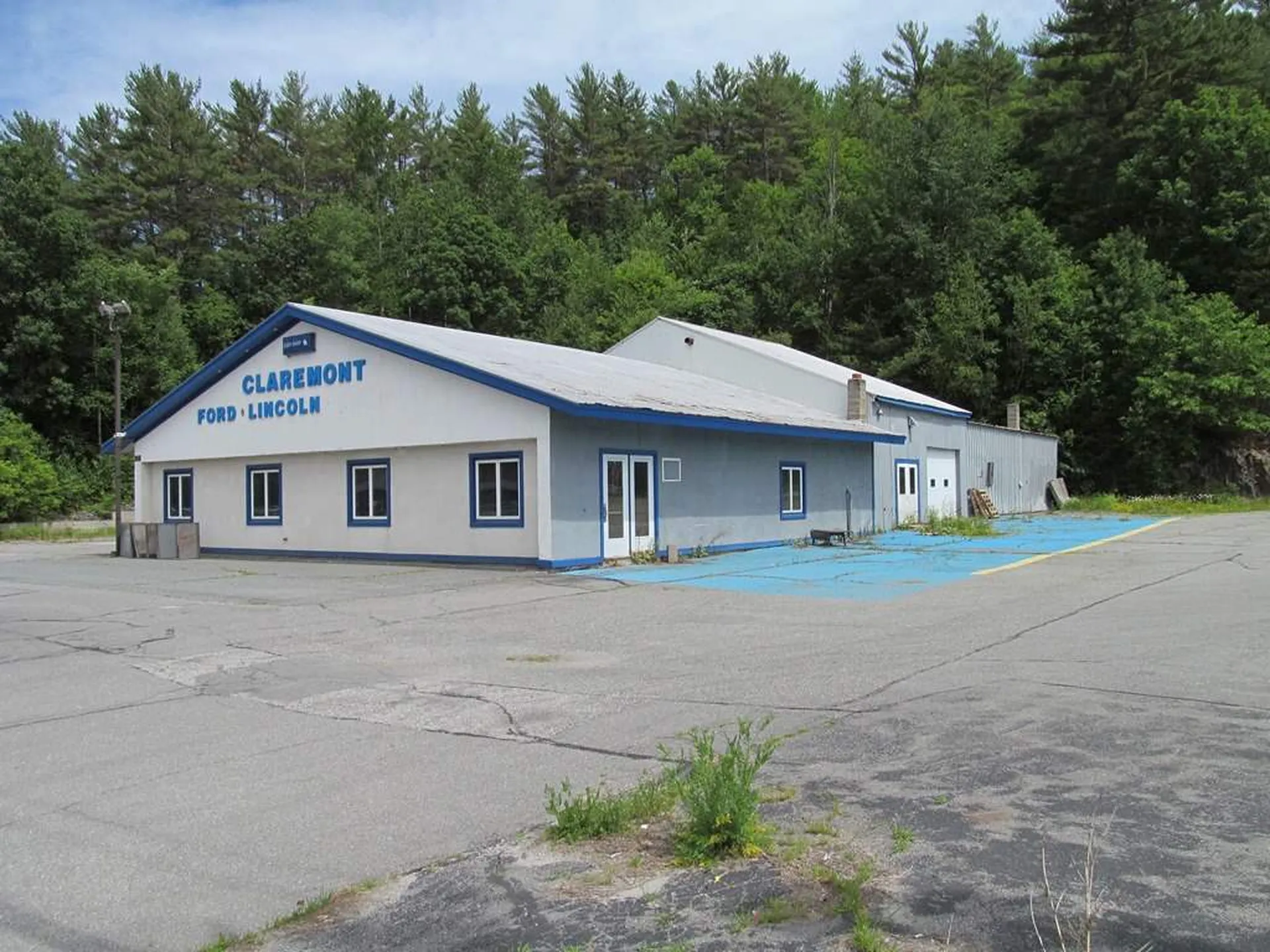 364 Washington Street Claremont NH 03743