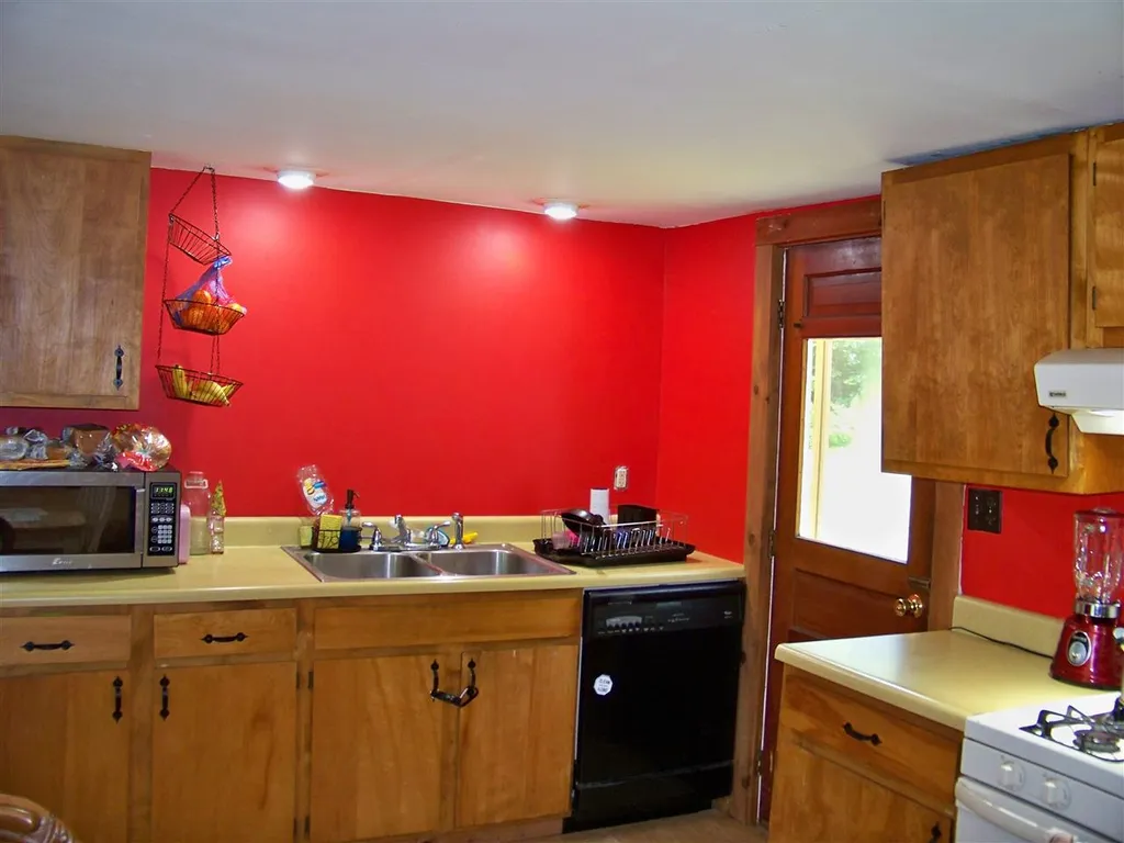 141 Grafton Turnpike Road Canaan NH 03741