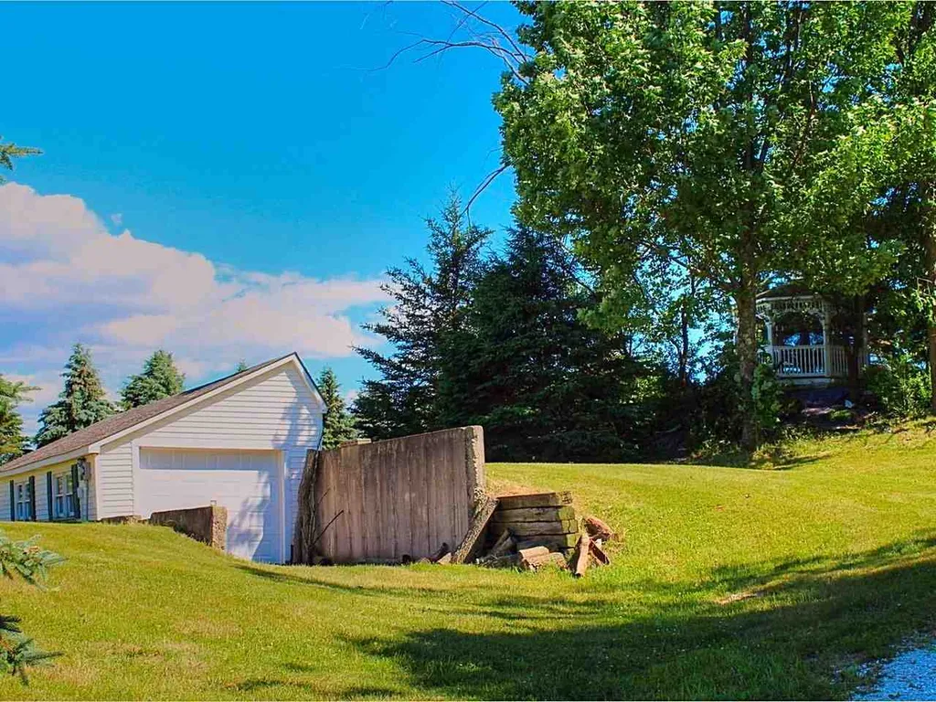 78 Carpenter Road Charlotte VT 05445